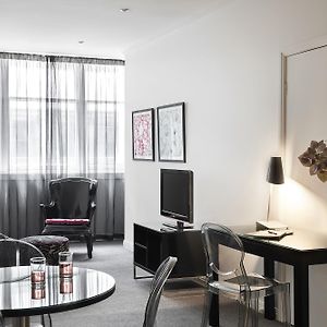 One Bedroom Apartment